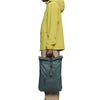 Zaino RAINS Rolltop rucksack
Petrolio